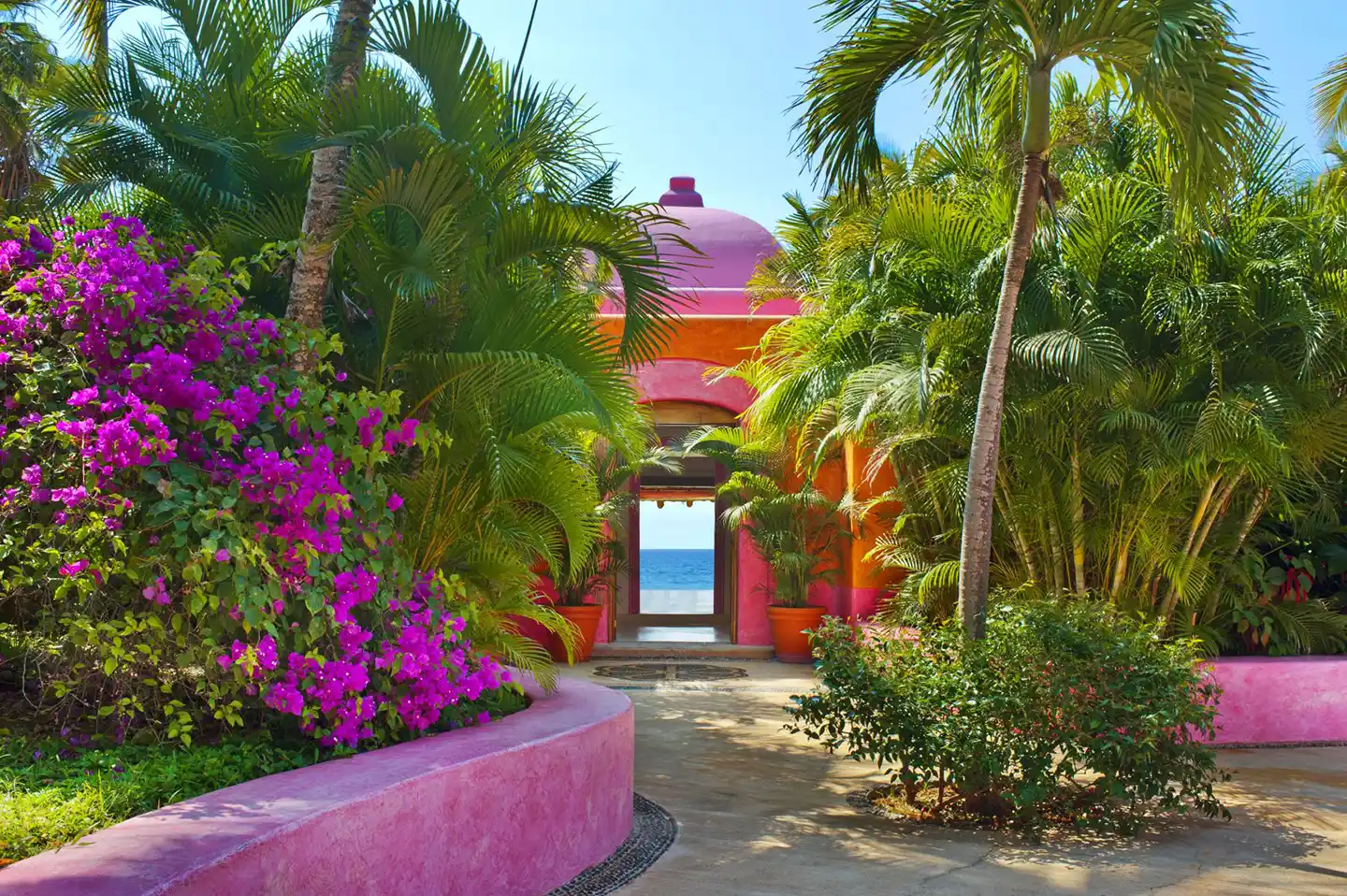 Las Alamandas
